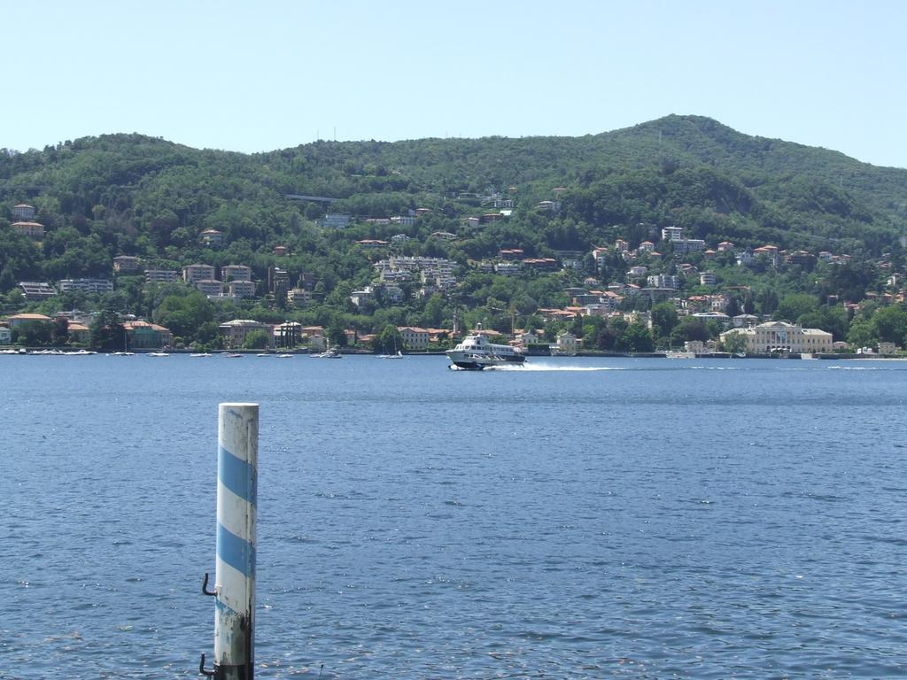 Victoria Hotels Carso Camnago Volta ภายนอก รูปภาพ