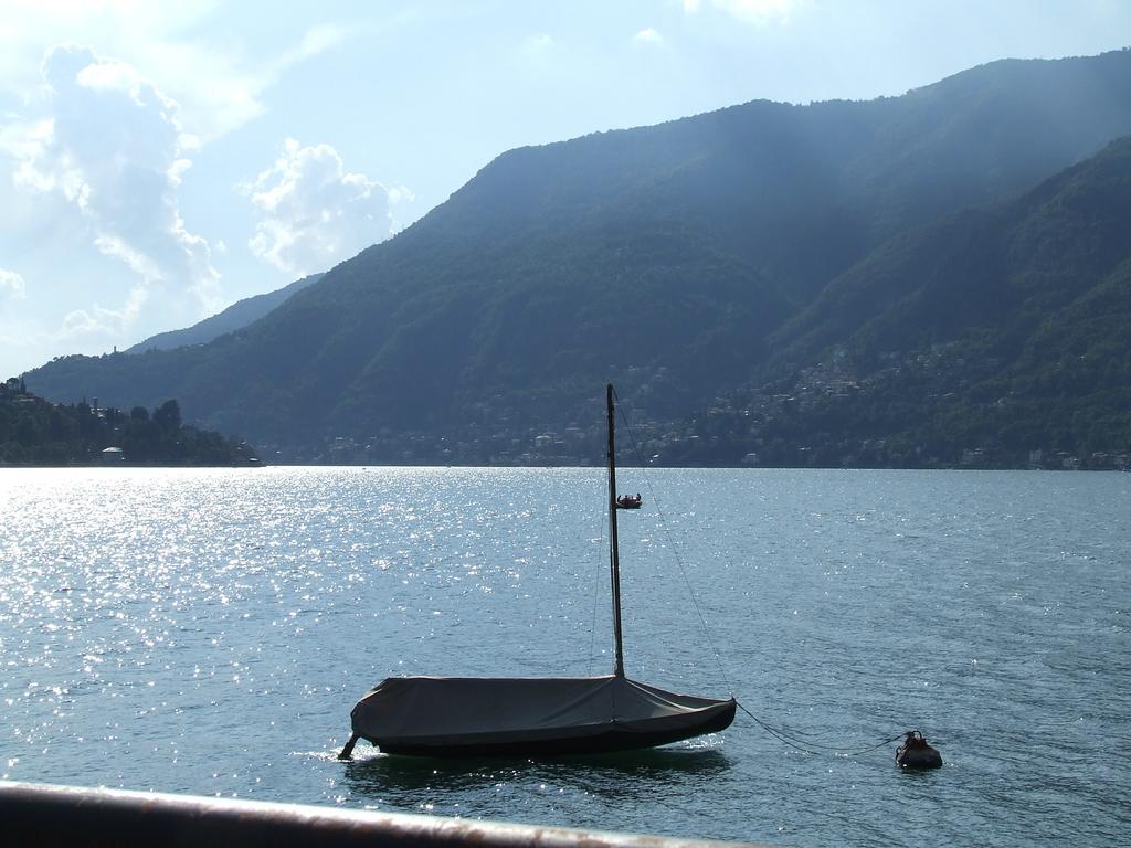 Victoria Hotels Carso Camnago Volta ภายนอก รูปภาพ